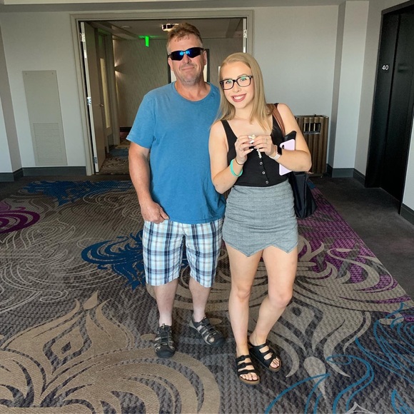 Meet Cheryl - Picture 3 of 3